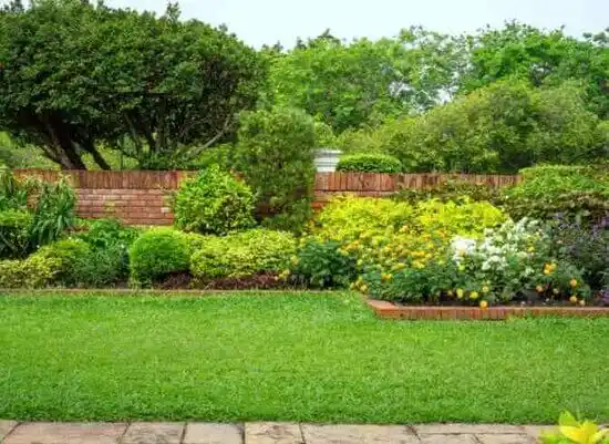 landscaping services Peppermill Village